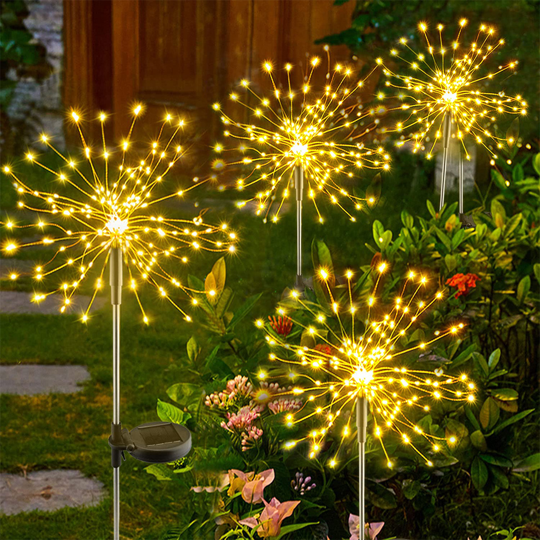 Photo de scène de lumière de feu d'artifice solaire à LED extérieure