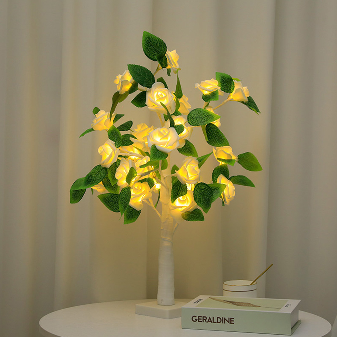 Photo de lampe de table à fleur de rose à 24 LED