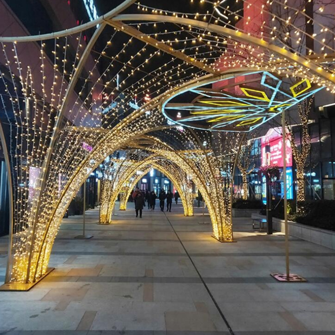 Image de scène de guirlandes lumineuses étoilées à LED